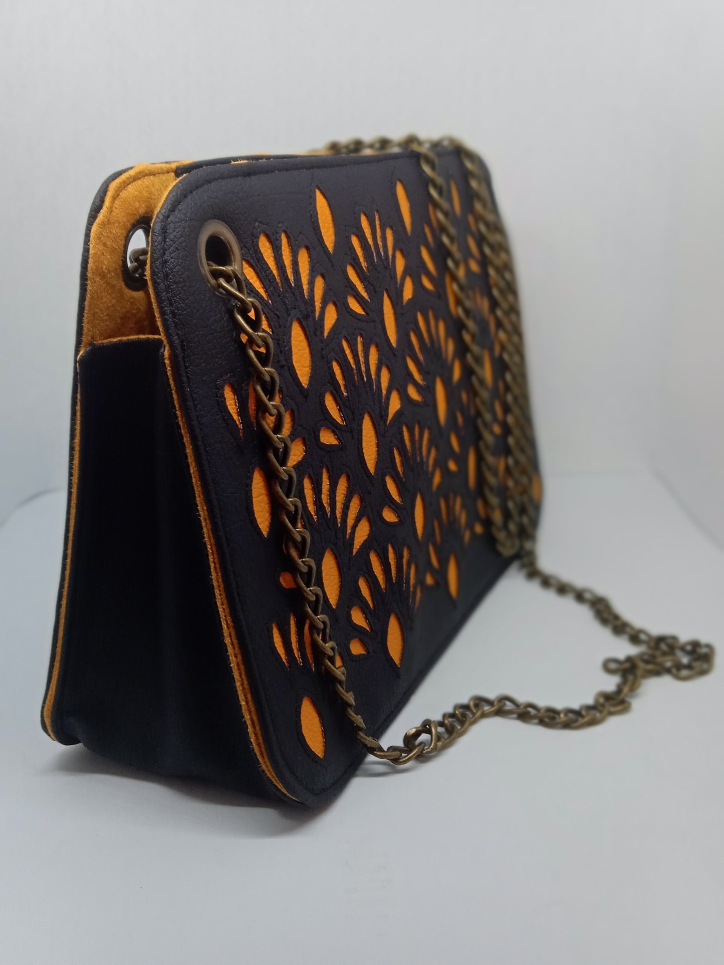 Sac à main Ajouré Noir et Jaune Safran