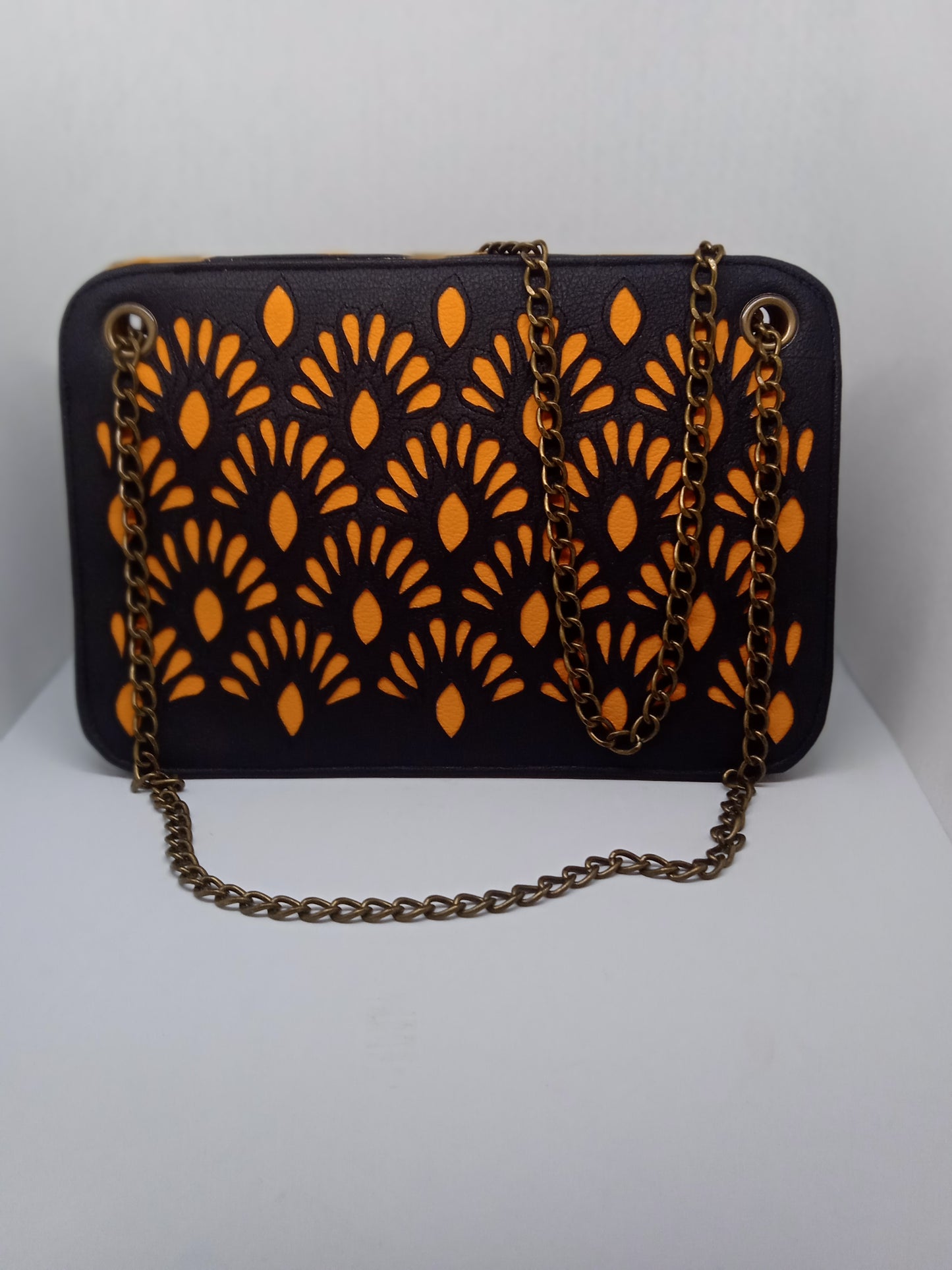 Sac à main Ajouré Noir et Jaune Safran