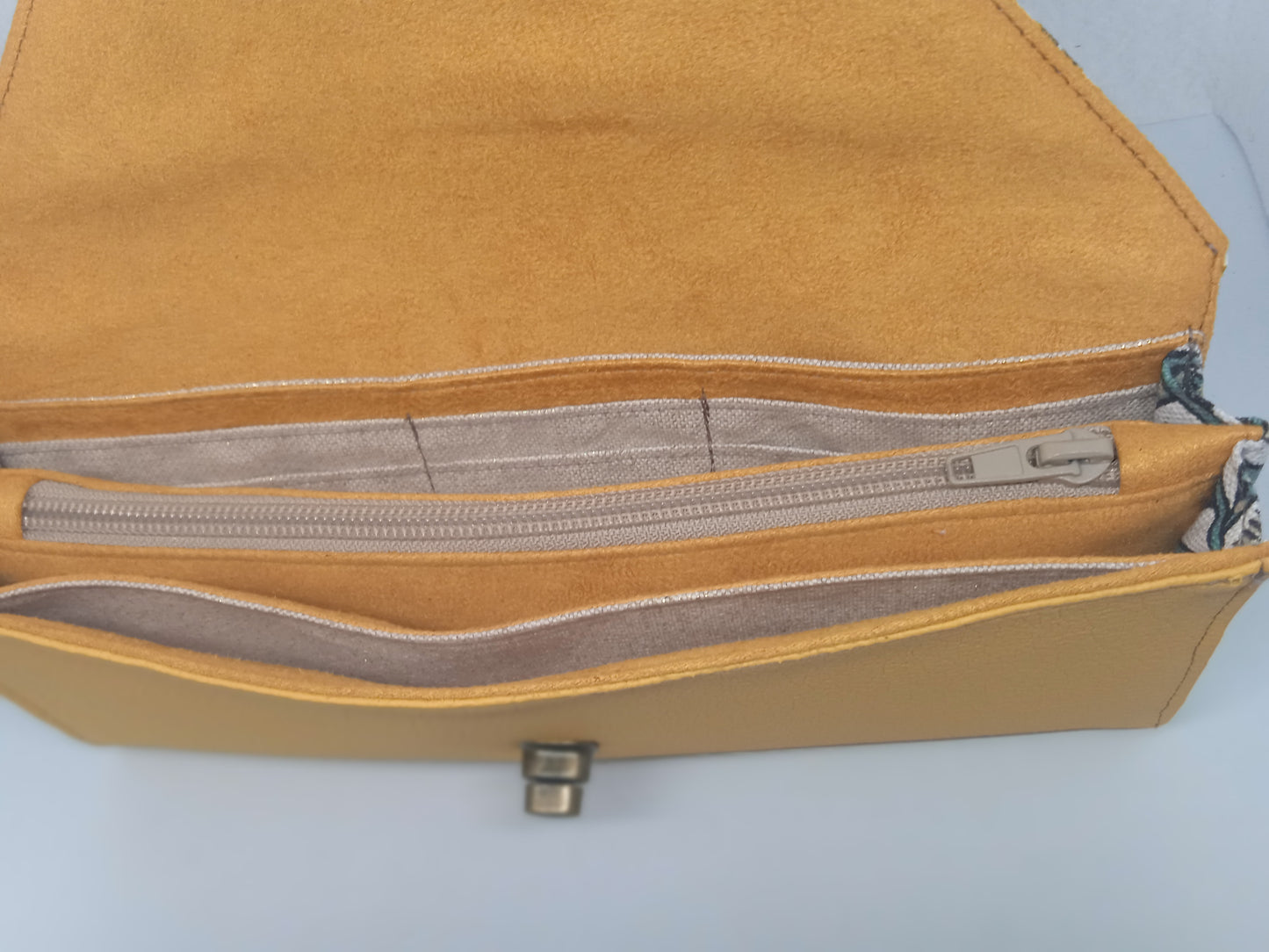 Portefeuille Compagnon jaune